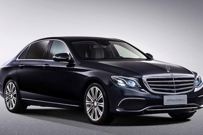 Schiphol Airport to Amsterdam Private Transfer - What the price means for couples, families, and groups
