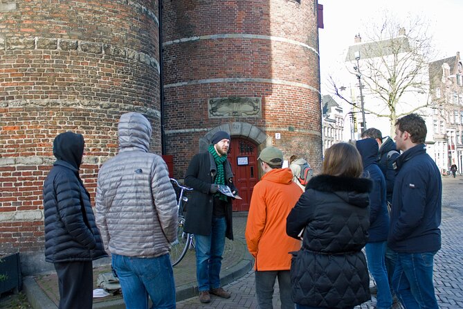 The Anne Frank Tour (Jewish Neighborhood & Amsterdam during WWII) - The guides make or break the walk