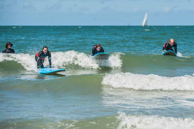 The Hague: Beginner's Surf Lesson - Starting at Strandweg 3 in Scheveningen