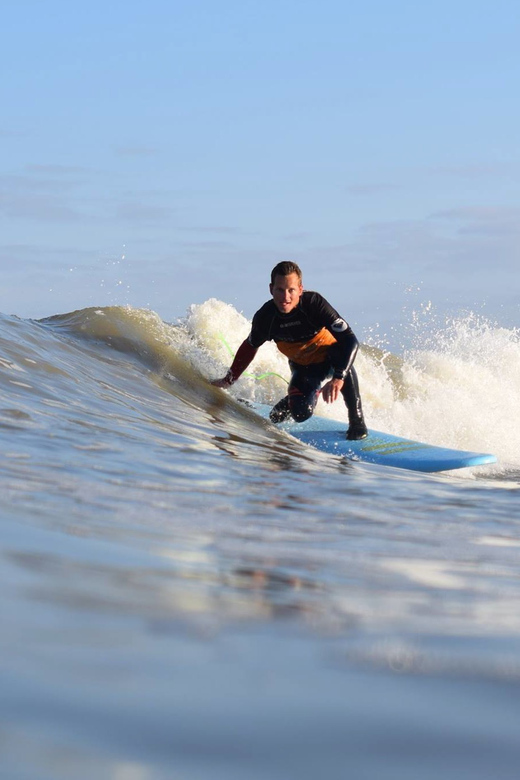 The Hague: Beginner's Surf Lesson - The first lesson begins on dry sand