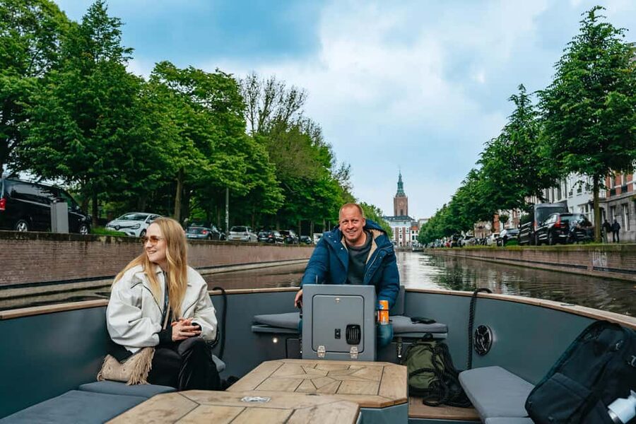 The Hague: Canal Cruise with music from local artists - What the 90-minute route feels like