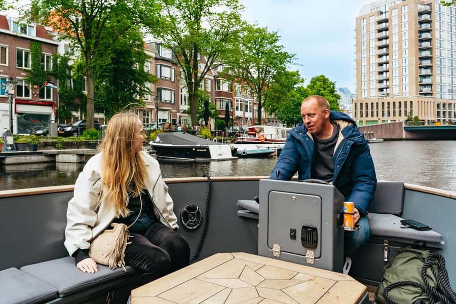 The Hague: Canal Cruise with music from local artists - Comfort, weather, and mobility