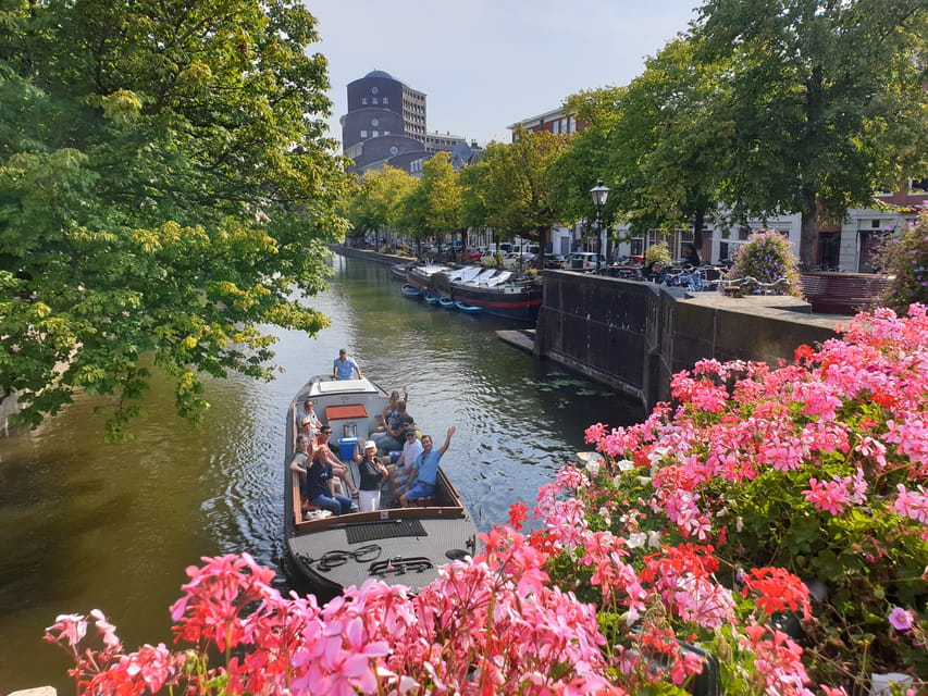 The Hague: City Canal Cruise - The low bridges are part of the attraction