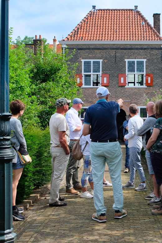 The Hague: Courtyard Walking Tour - Charity homes and the people who lived there