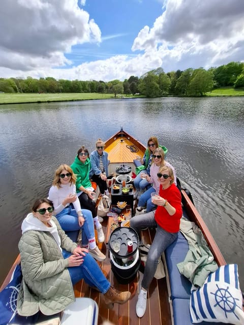 The Hague: Private Boattour up to 10 persons - Key points to know before booking
