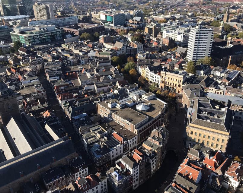 Utrecht: Guided Highlights Walking Tour - What the guide adds