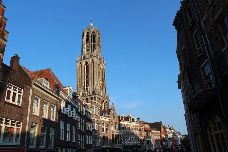 Utrecht: Guided Highlights Walking Tour - Pandhof van de Dom and Utrecht’s quieter side