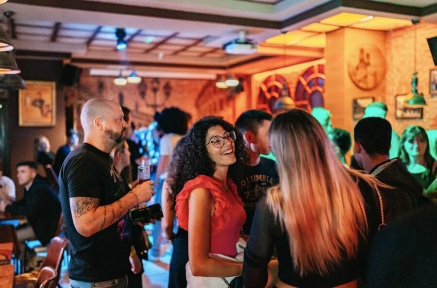 Utrecht: Ludwig's Original Pub Crawl with VIP Club Entry - What the guide adds to the evening