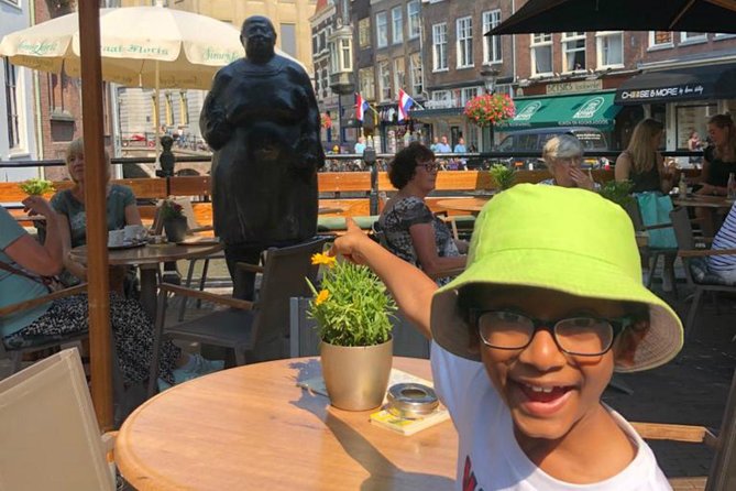 Utrecht Old Town: Medieval Monster Hunt & Walking Tour - Centraal Museum and the final stretch