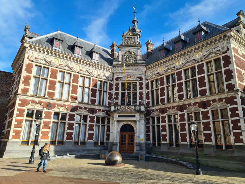 Utrecht Quiz Tour - Starting near Utrecht Central Station
