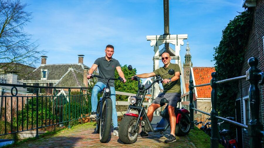 Volendam: E-Scooter Rental - What the staff add to a self-guided ride