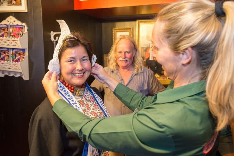 Volendam: Photo Opportunity in Traditional Dutch Costume - Putting on Volendam’s famous costume