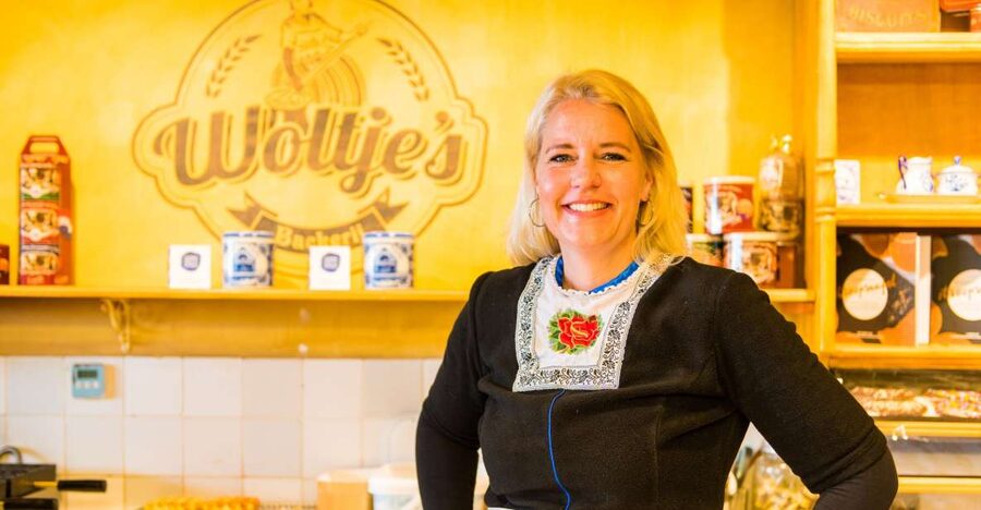 Volendam: Stroopwafel Experience with Tasting - Who will enjoy this most