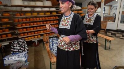 Traditional Costume Photo with Cheese & Clog Tour