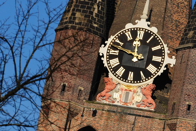 Walking Tour of Delft - The City of Orange and Blue - Starting at the New Church and the royal vault