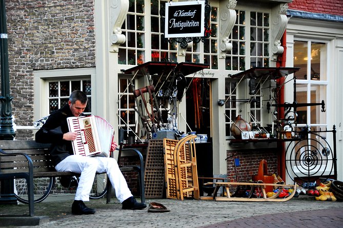 Walking Tour of Delft - The City of Orange and Blue - The leaning church and Delft’s crooked side