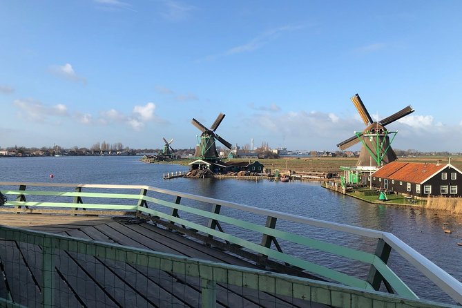 Windmills Zaanse Schans small group tour-region Amsterdam - Seeing Zaanse Schans with Diana