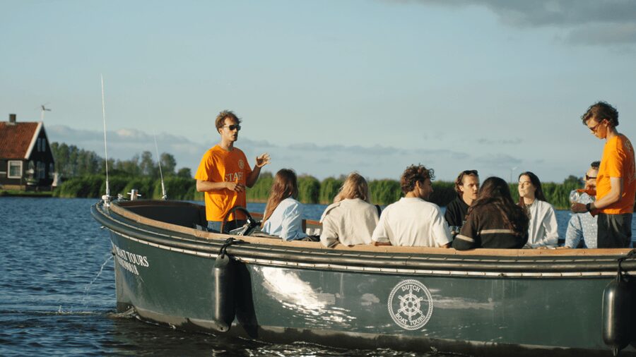 Zaanse Schans: Private Cruise + Live Guide, Optional Drinks - Reaching Wormerveer