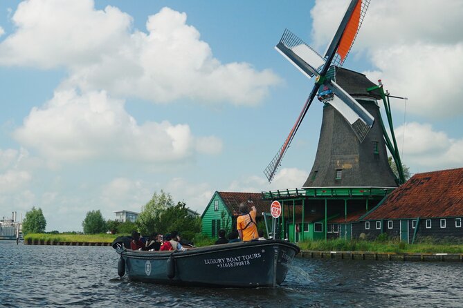 Zaanse Schans Windmill Cruise - UNESCO Windmills With Live Guide - The live guide makes the short ride worthwhile