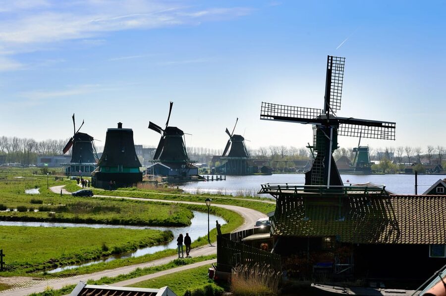 Zaanse Schans: Windmill & Museum Entry Ticket w/ Audio Guide - Why Zaanse Schans works best as more than a photo stop