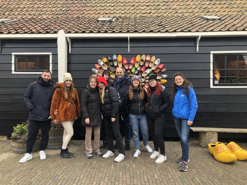Zaanse Schans Windmills 4-Hour Tour in Italian - Walking, weather, and who should skip it