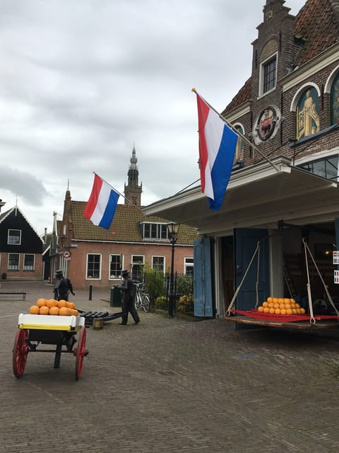 Zaanse Schans: Windmills, Clogs & Cheese by Electric Scooter - Small details that make the day better