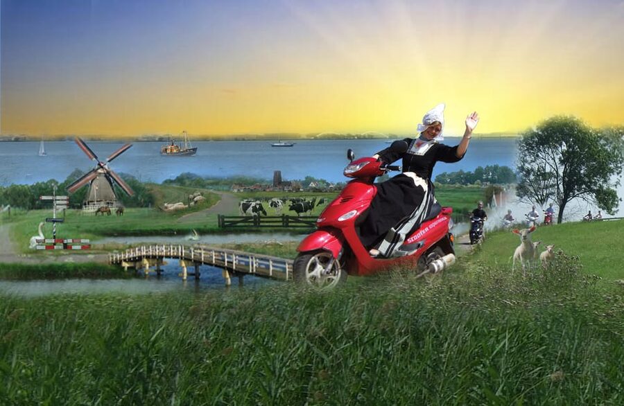 Zaanse Schans: Windmills, Clogs & Cheese by Electric Scooter - Getting started with Bart and the scooters